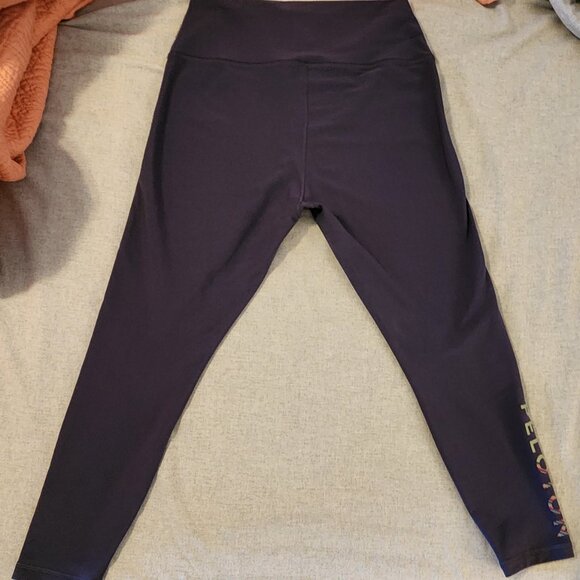 EUC PELOTON Essential Leggings! 3/4 Capri Length Size XL! - Picture 5 of 6